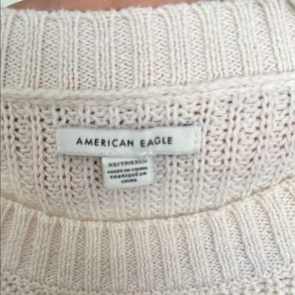 American Eagle Outfitters Cream and Black Crew Neck Sweater - Picture 2 of 2